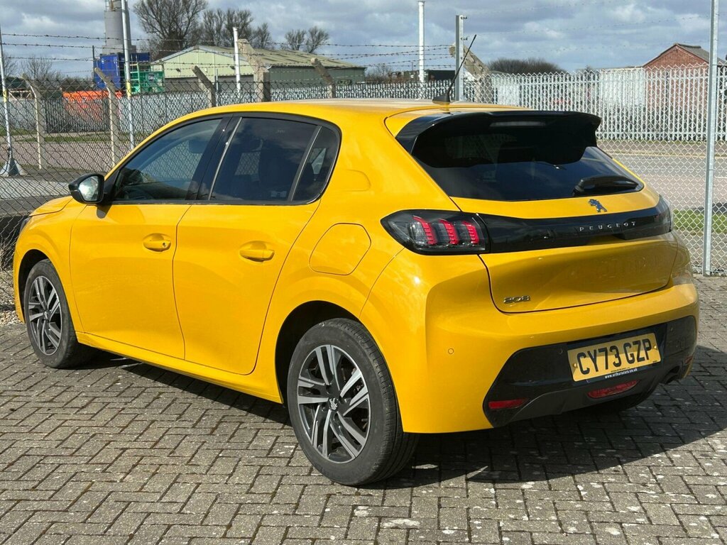 Peugeot 208 1.2 Puretech 100 Allure Premium Eat8 CY73GZP Yellow #6