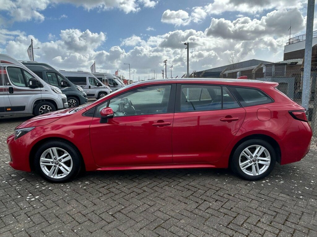 Toyota Corolla 1.8 Vvt-i Hybrid Icon Cvt Estate FG72HKC Red #4