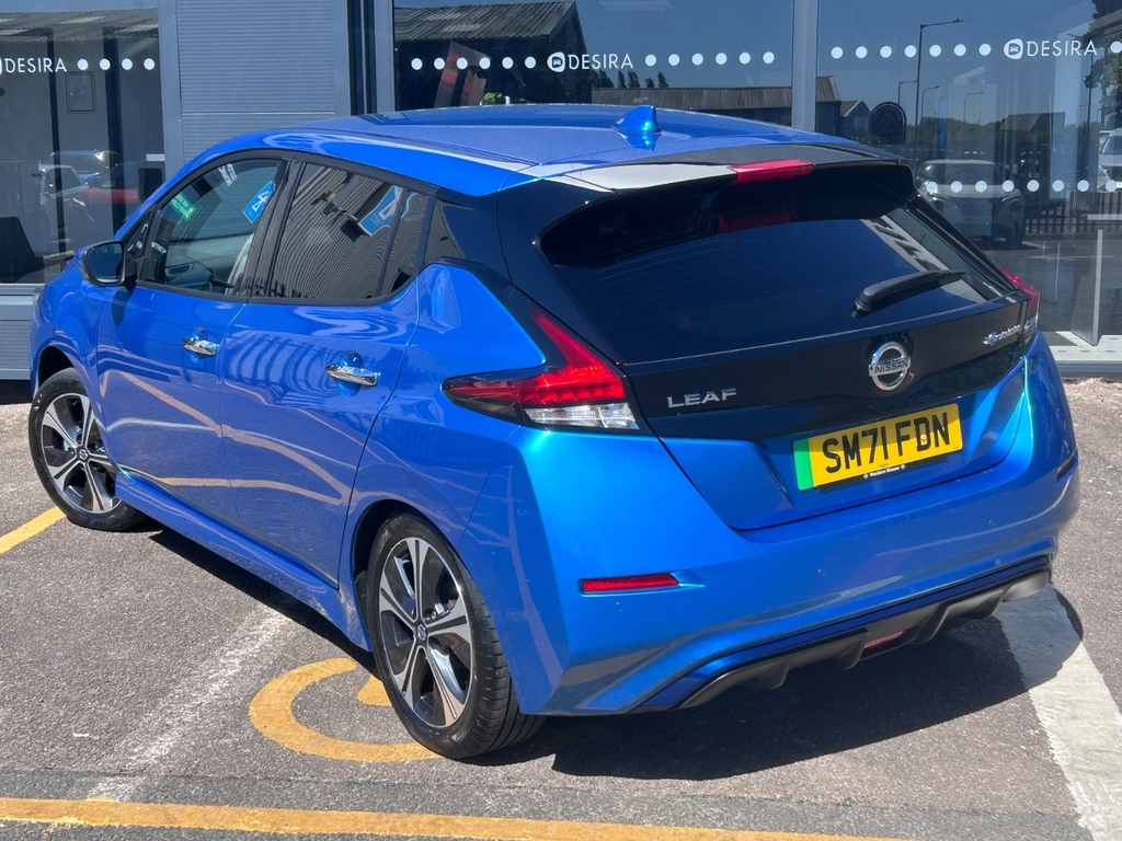 Nissan Leaf 110Kw N-connecta 40Kwh Blue #3