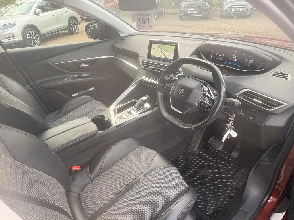 Peugeot 3008 1.2 Puretech Allure Eat6 Estate CN17UOJ Brown #2