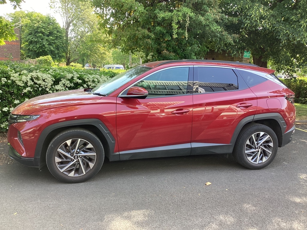 Hyundai Tucson 1.6 Tgdi Premium 2Wd Estate AV22WDK Red #4