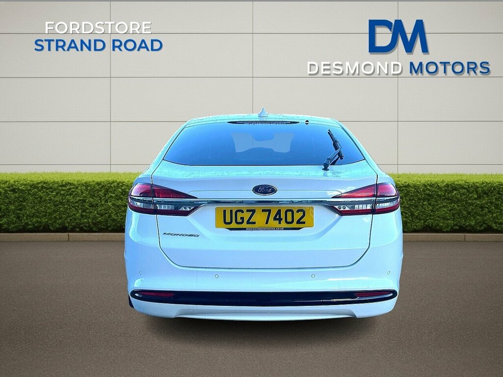 Ford Mondeo Titanium Edition Eblue UGZ7402 White #5