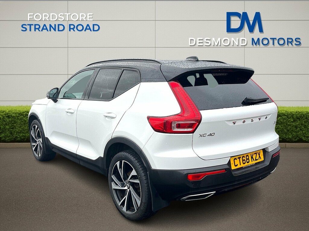 Volvo XC40 R-design Pro D3 White