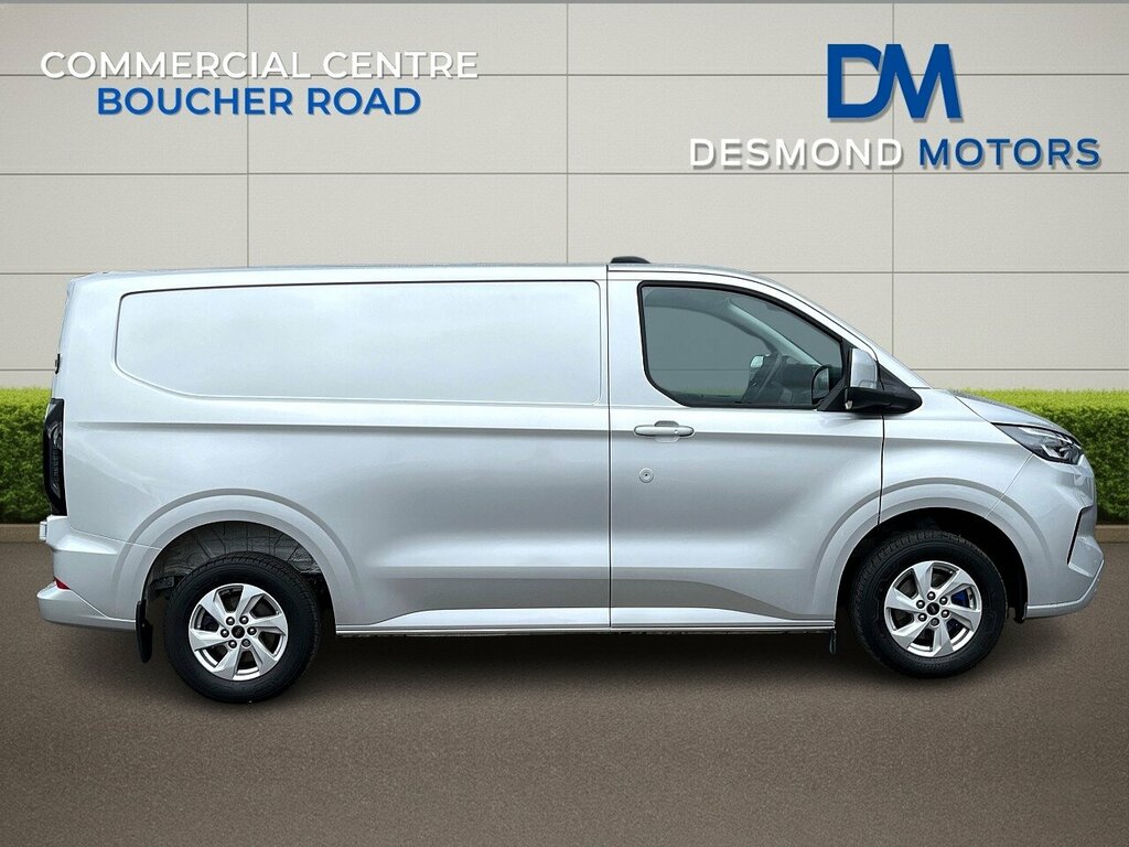 Ford Transit Custom Limited Swb Pannel Van No Vat Price Inculdes Vat ISZ9300 Silver #2