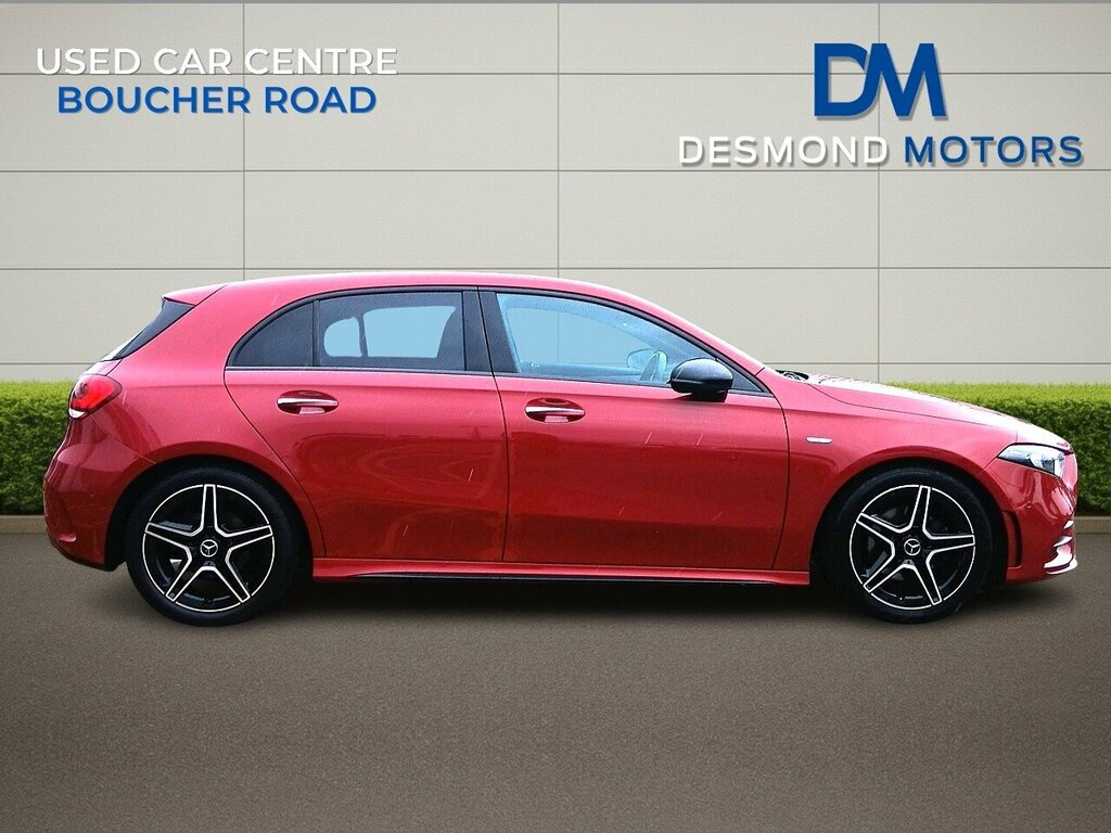 Mercedes-Benz A Class 180 Amg Line Ed Premium A DA71UZF Red #2
