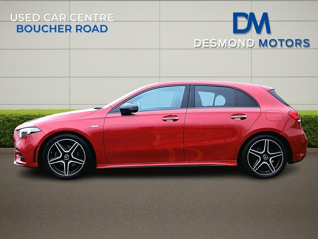 Mercedes-Benz A Class 180 Amg Line Ed Premium A DA71UZF Red #4