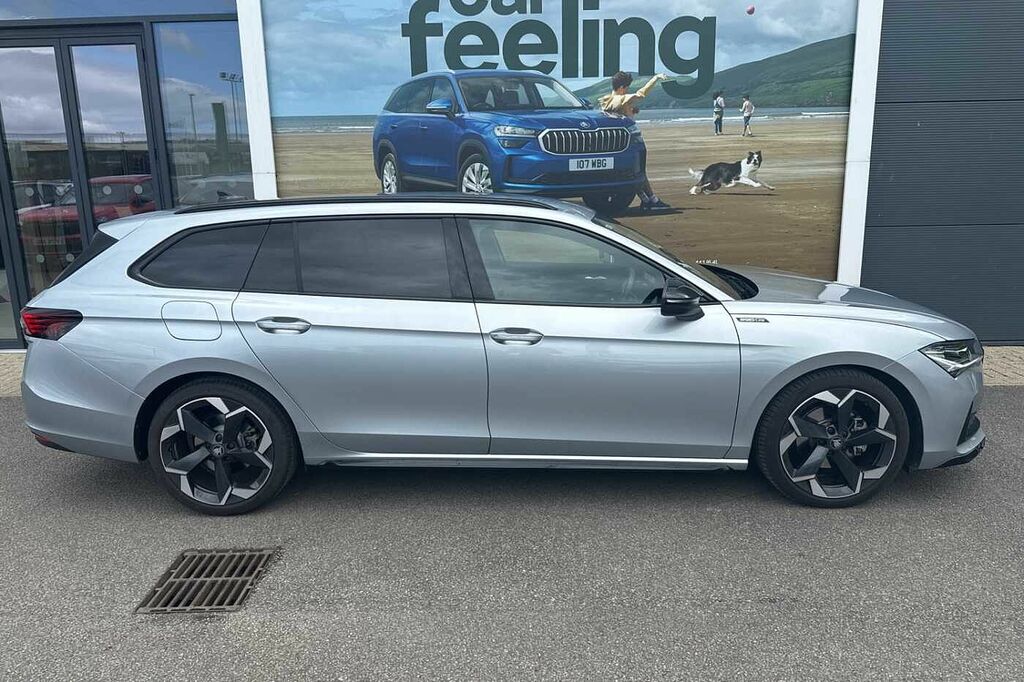 Skoda Superb 2.0 Tdi Sportline Dsg Silver #4