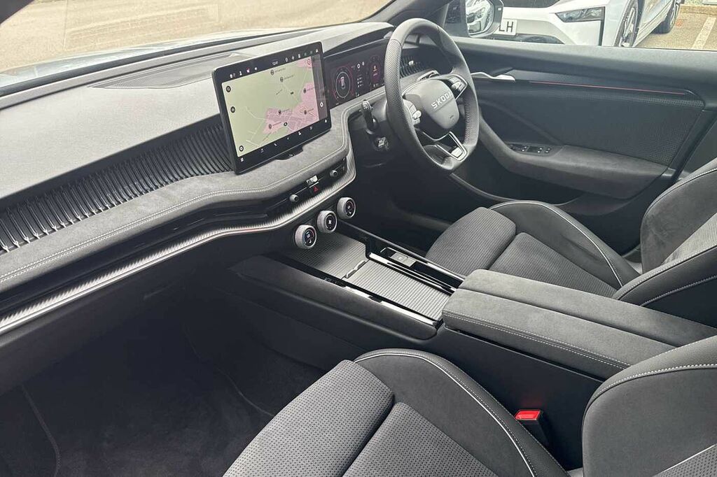 Skoda Superb 2.0 Tdi Sportline Dsg Silver #2