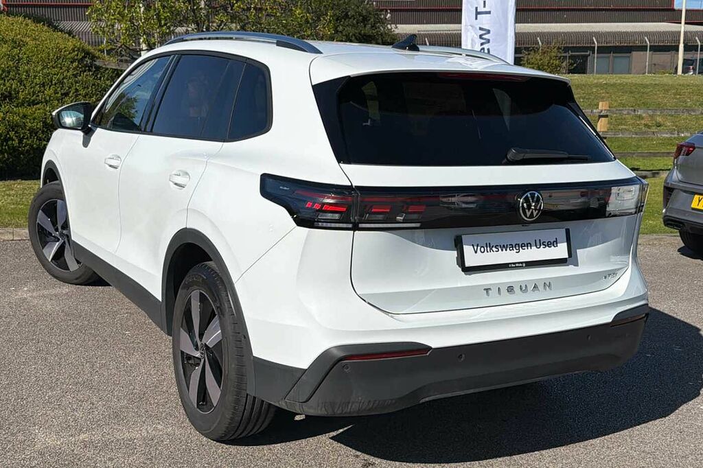 Volkswagen Tiguan 1.5 Etsi Match Dsg YY75XFN White #3