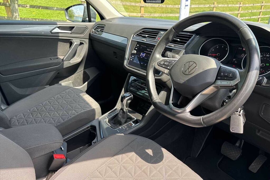 Volkswagen Tiguan 1.5 Tsi 150 Life Dsg YY22UZC Grey #6