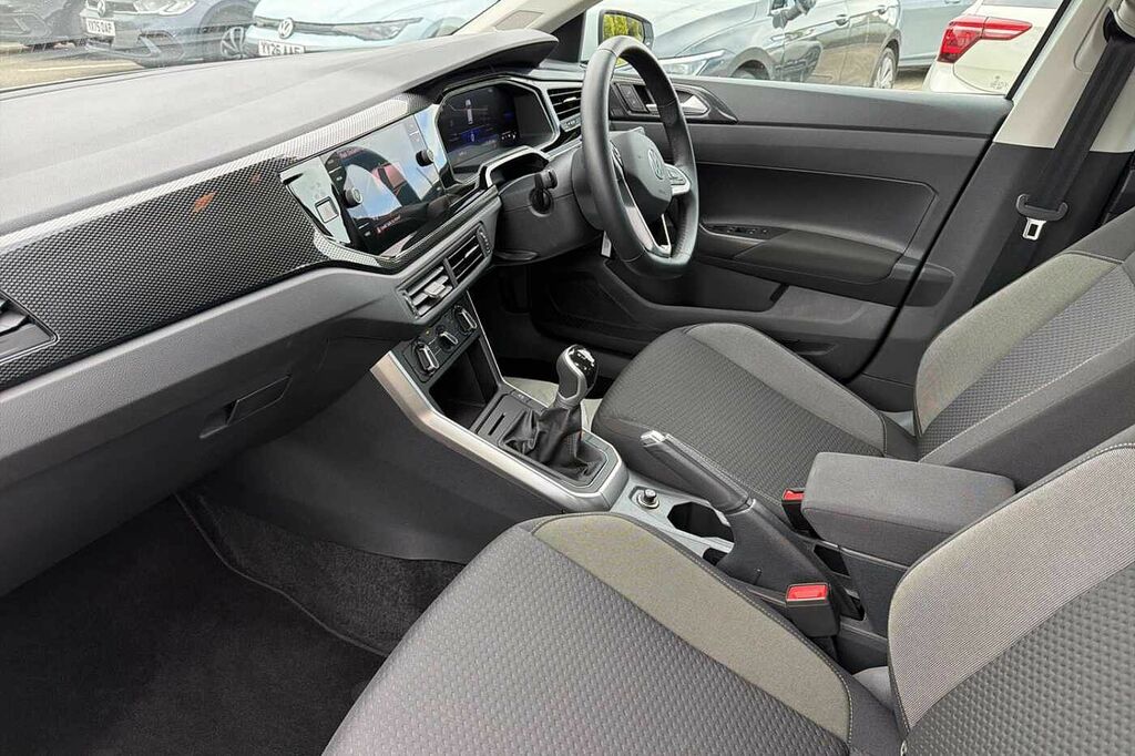 Volkswagen Polo 1.0 Life YY25PZM White #2