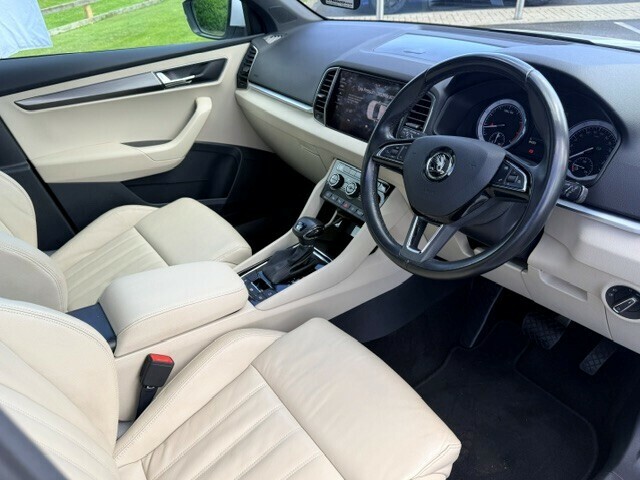 Skoda Karoq 1.5 Tsi Edition Dsg White #2