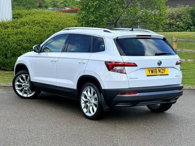Skoda Karoq 1.5 Tsi Edition Dsg White #6