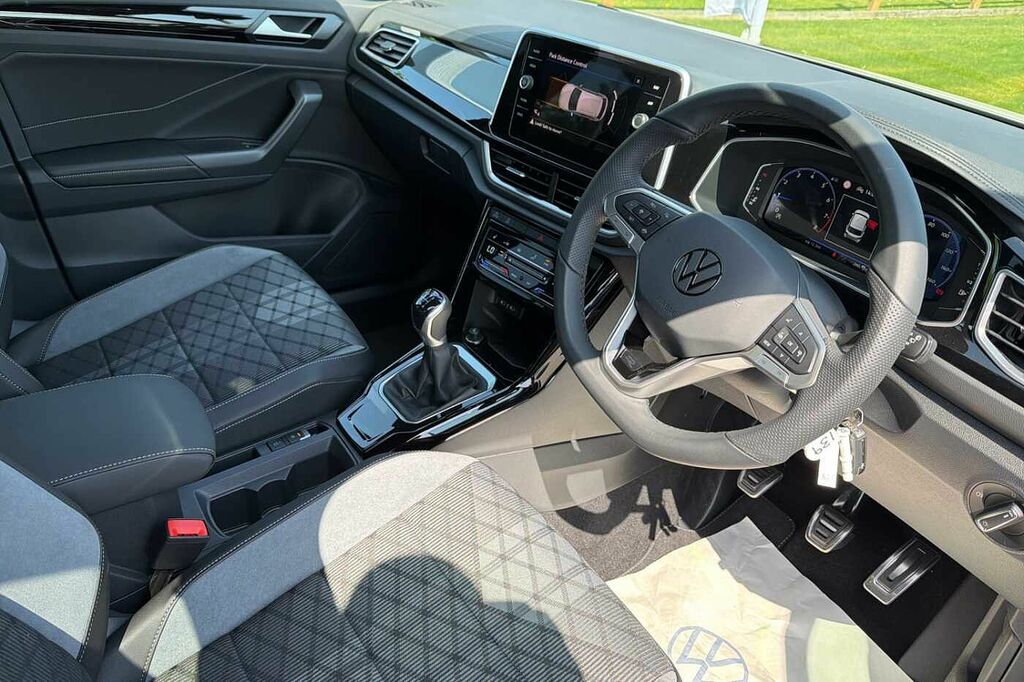 Volkswagen T-Roc 1.5 Tsi R-line YY26NFZ White #6