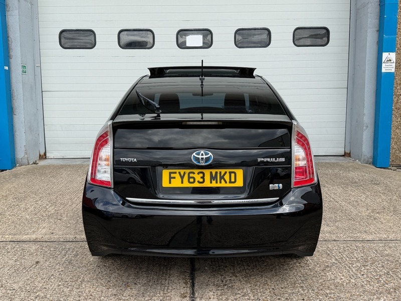 Toyota Prius 1.8 Vvt-h T Spirit Black #5