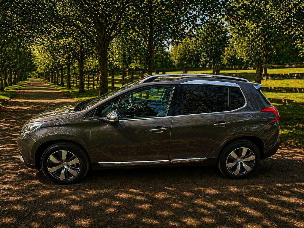 Peugeot 2008 Suv 1.2 Puretech Allure Euro 6 Ss 201515 HG15ZTS Grey #4