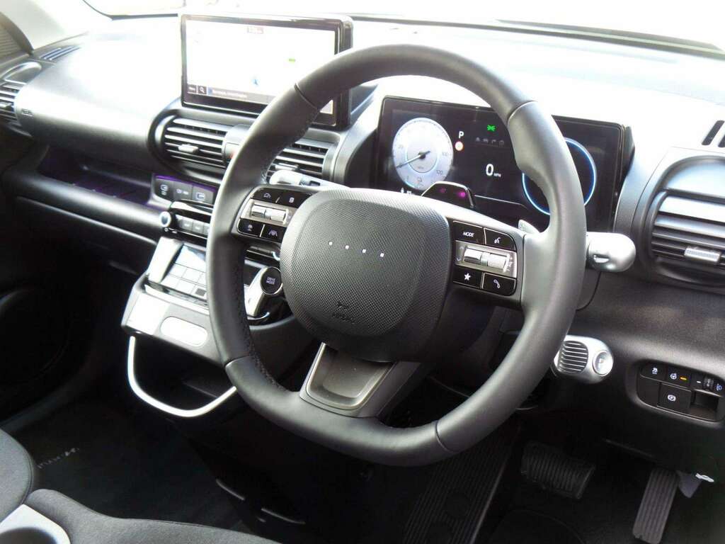 Hyundai Inster 02 WF75XEY Black #4