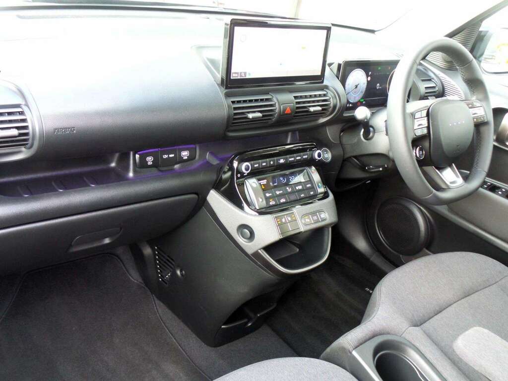 Hyundai Inster 02 WF75XEY Black #5
