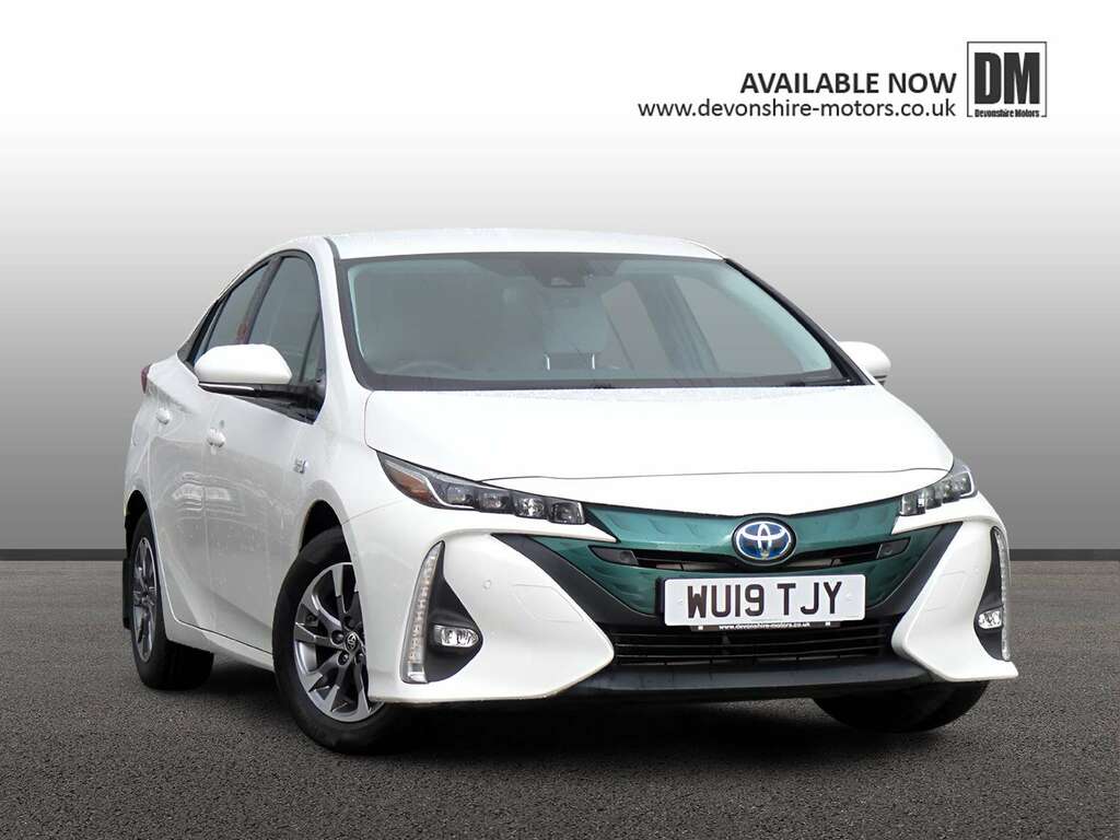 Toyota Prius Excel White