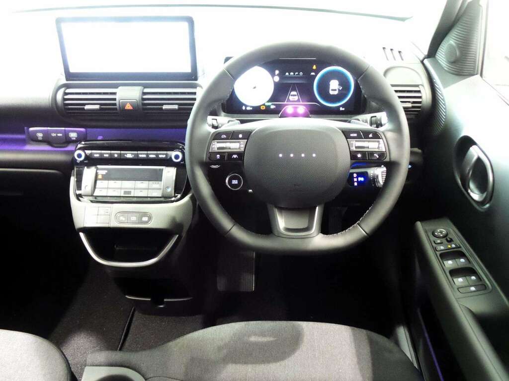 Hyundai Inster 02 White #6