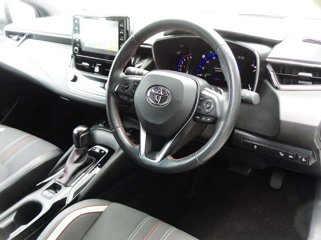 Toyota Corolla Gr Sport NU21AHV White #4