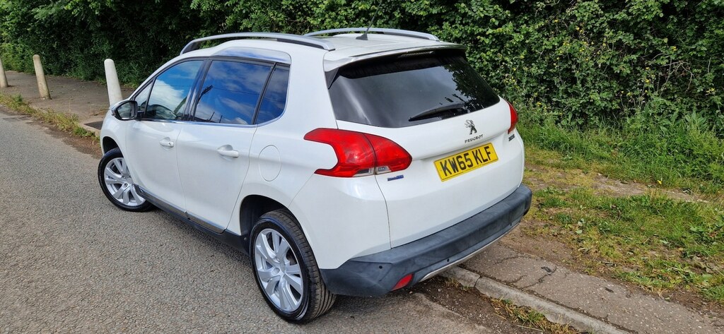 Peugeot 2008 1.6 Bluehdi 120 Feline Calima KW65KLF White #2