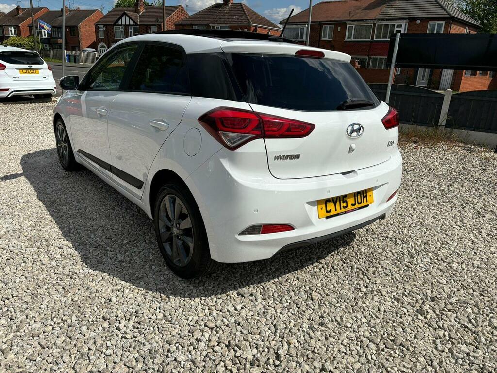 Hyundai I20 Hatchback 1.4 Premium Se Nav Euro 6 201515 White #3
