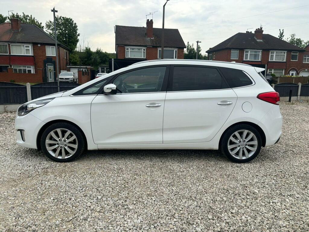 Kia Carens Mpv 1.7 Crdi 3 Euro 6 Ss 201766 White #4