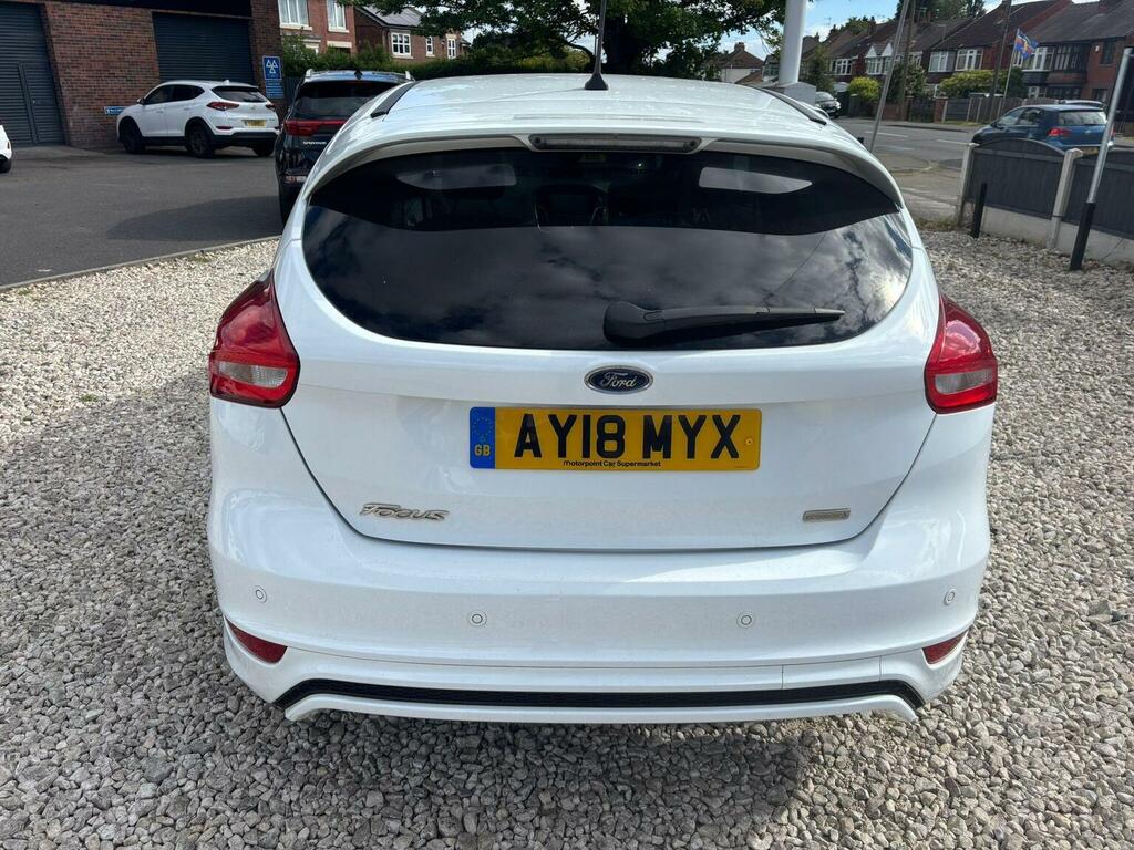 Ford Focus Hatchback 1.0T Ecoboost St-line Euro 6 Ss AY18MYX White #6