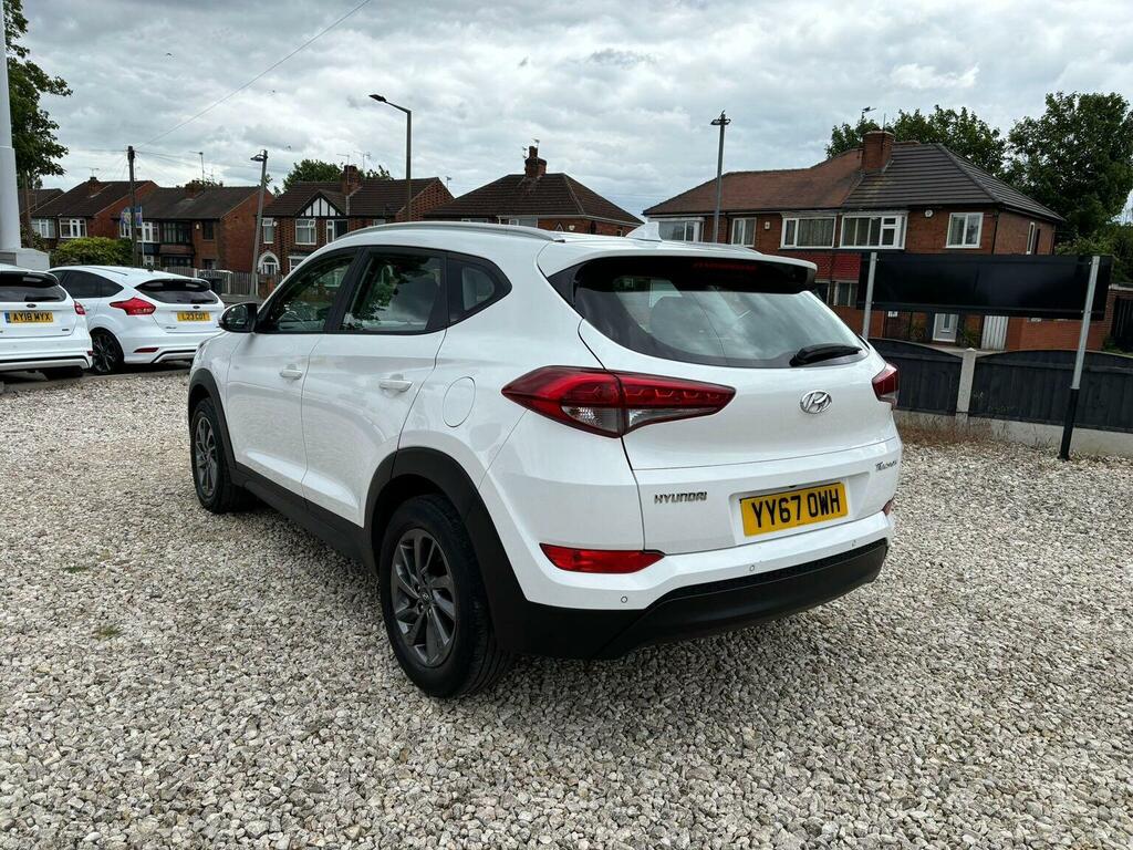Hyundai Tucson Suv 1.7 Crdi Blue Drive Se Nav Euro 6 Ss 2 YY67OWH White #6