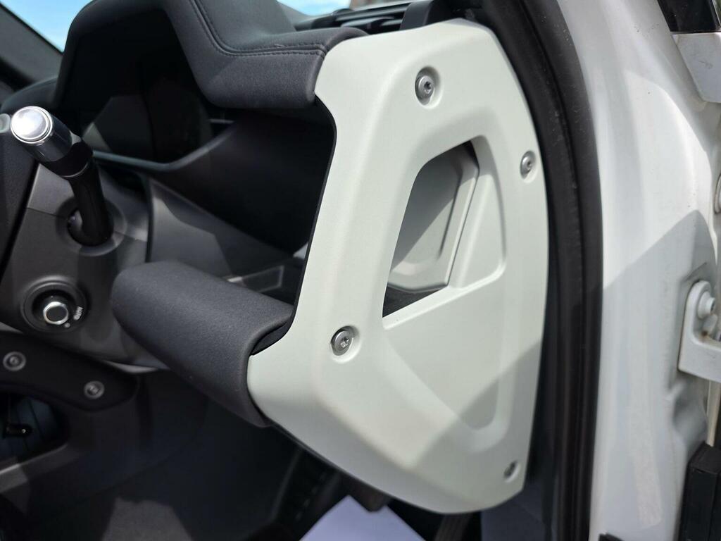 Land Rover Defender 110 Soft Top Green #43