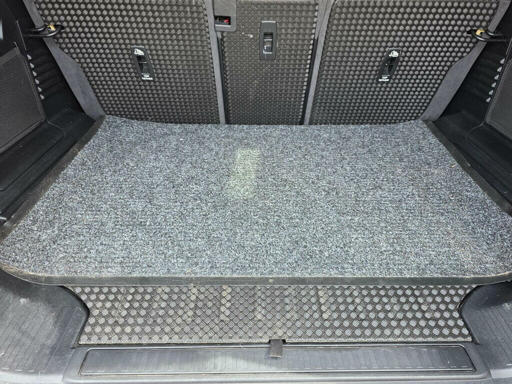 Land Rover Defender 110 Soft Top Green #63