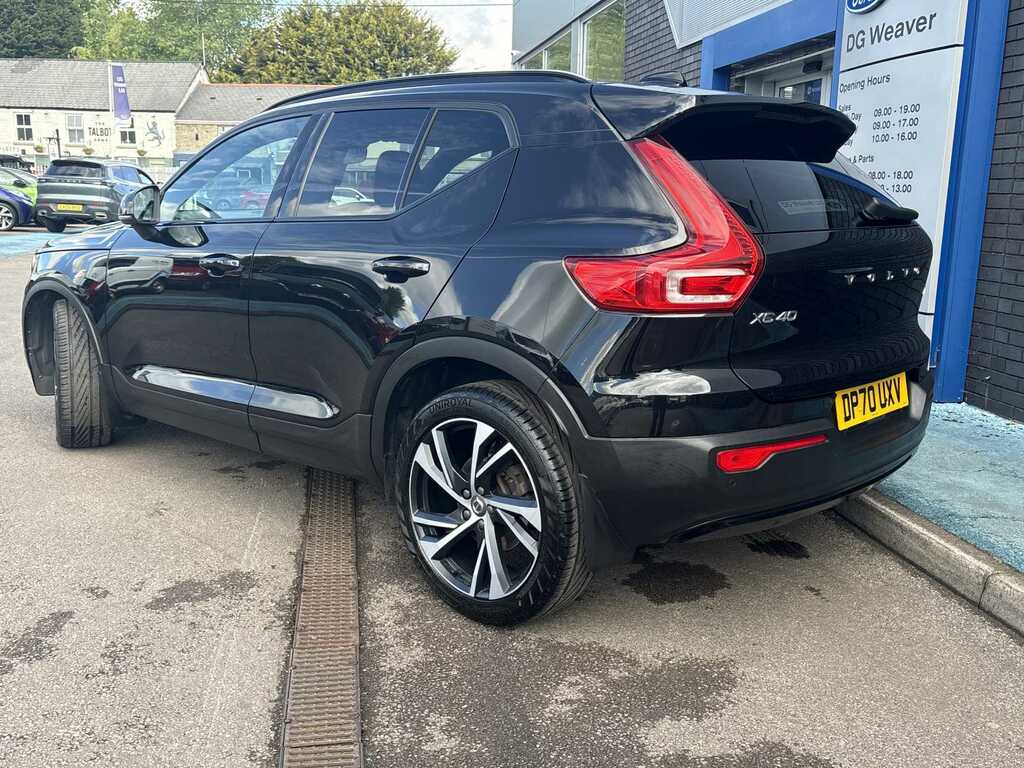 Volvo XC40 R-design Pro B4 Mhev DP70UXV Black #4