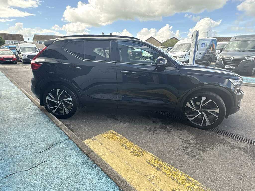Volvo XC40 R-design Pro B4 Mhev DP70UXV Black #5
