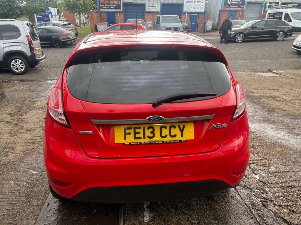 Ford Fiesta 1.0 Titanium Euro 5 S S FE13CCY Red #5