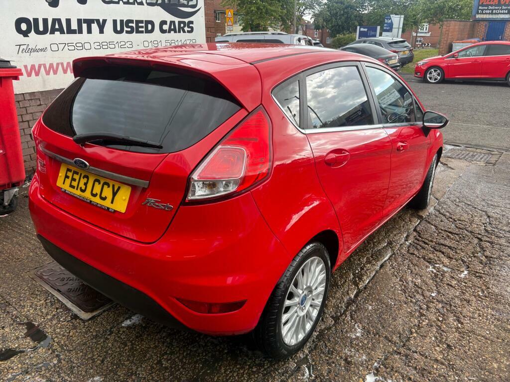 Ford Fiesta 1.0 Titanium Euro 5 S S FE13CCY Red #6
