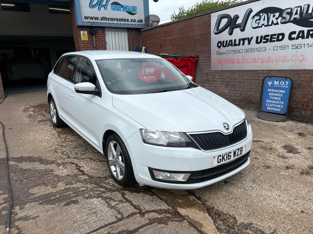 Skoda Rapid Spaceback 1.4 Tdi Se Tech Euro 6 S S White