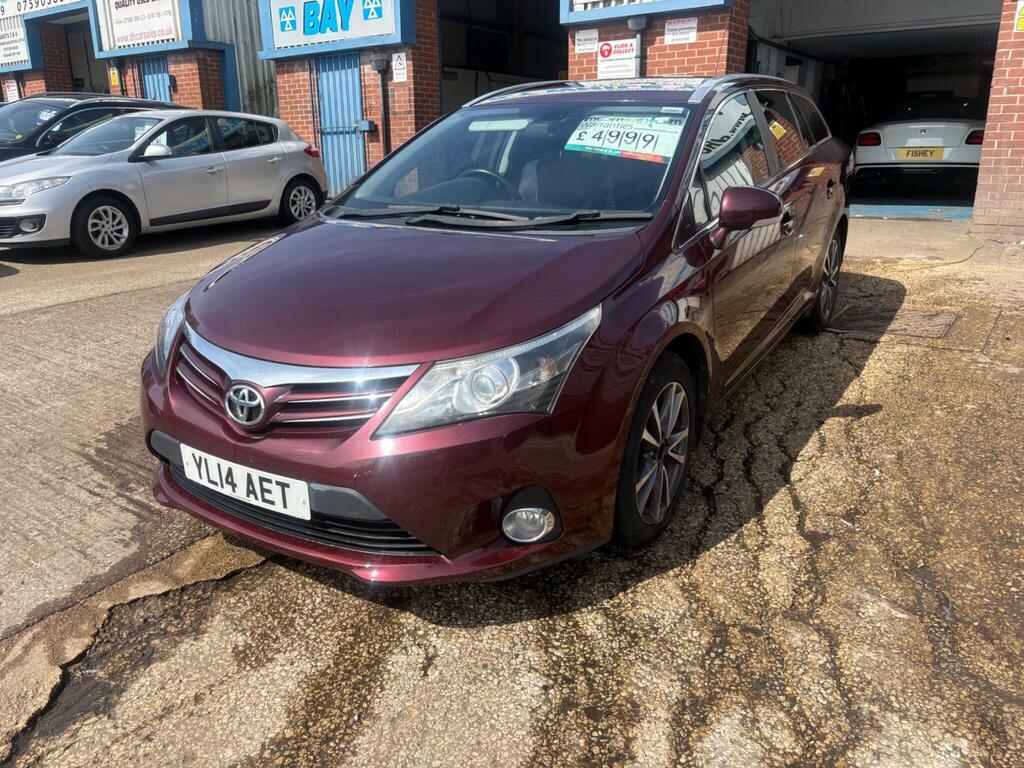 Toyota Avensis 2.0 D-4d Icon Business Edition Tourer Euro 5 Red #3