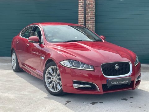 Jaguar XF 2.2D Sport Red