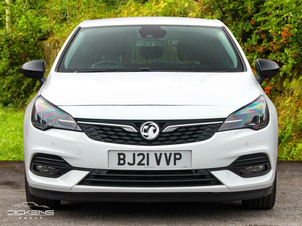 Vauxhall Astra Hatchback 1.2 Turbo Griffin Edition Euro 6 Ss 5 BJ21VVP White #2