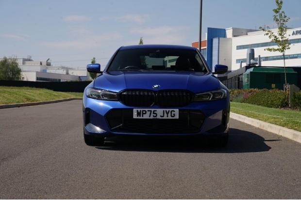 BMW 3 Series 320I M Sport Euro 6 WP75JYG Blue #2
