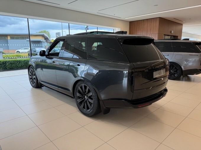 Land Rover Range Rover P460e 38.2Kwh Edition Euro 6 Grey #2