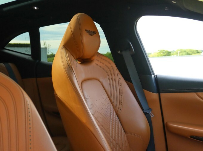 Aston Martin DBX V8 Euro 6 WX70YRS Green #5