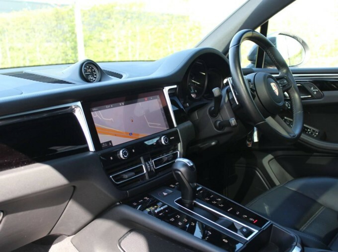Porsche Macan T Pdk Euro 6 WN23UDK Grey #3