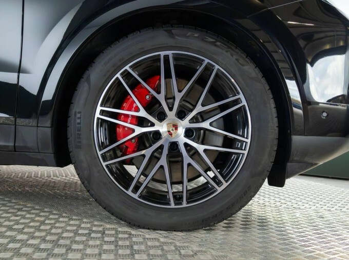 Porsche Cayenne V6 E-hybrid 25.9Kwh S Tiptronics Euro 6 WM75FKE Black #6
