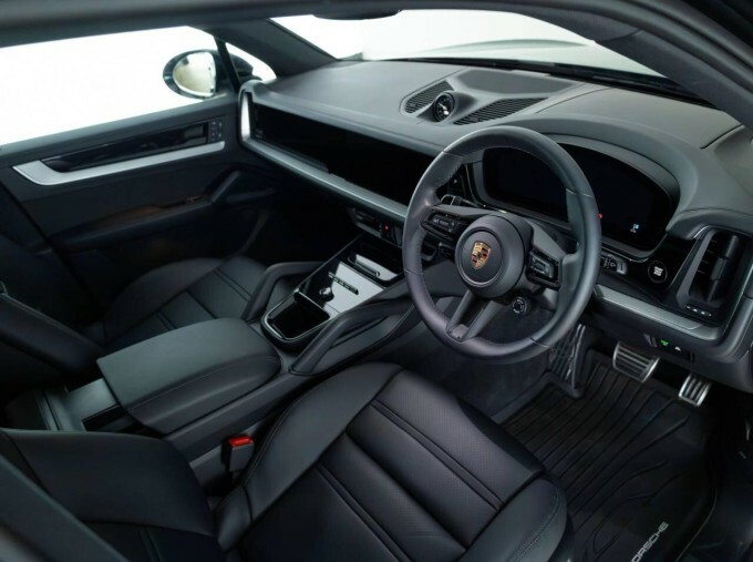 Porsche Cayenne V6 E-hybrid 25.9Kwh S Tiptronics Euro 6 WM75FKE Black #4