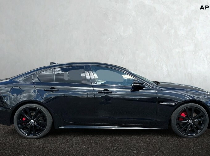 Jaguar XE D200 Mhev R-dynamic Se Black Euro 6 Black #5