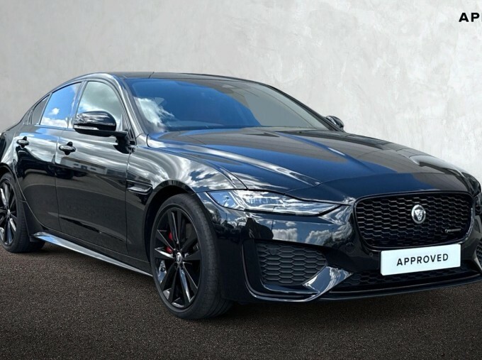 Jaguar XE D200 Mhev R-dynamic Se Black Euro 6 Black