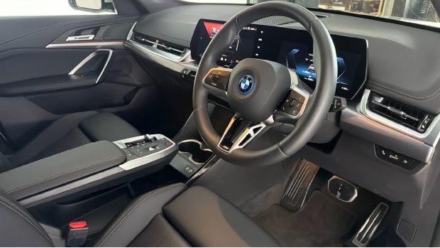 BMW iX1 30 66.5Kwh Shadow Edition Xdrive 11Kw Charger WM25ONP Silver #6
