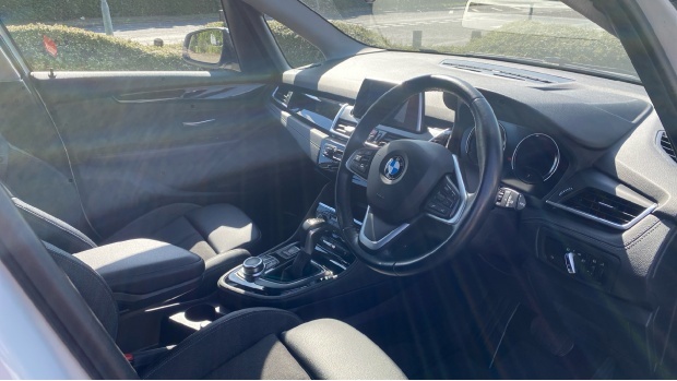 BMW 2 Series Active Tourer 225Xe 7.6Kwh Sport Euro 6 YG69ATX White #6